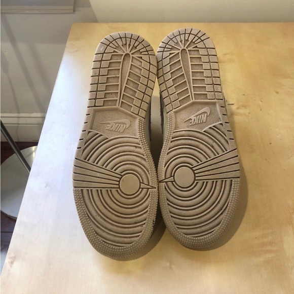 Nike Jordan 1 Mid SE Craft Inside Out - Picture 6 of 7